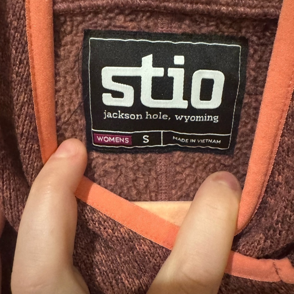 Stio Women's Pink Hoodie Sweatshirt, size small - Picture 7 of 8